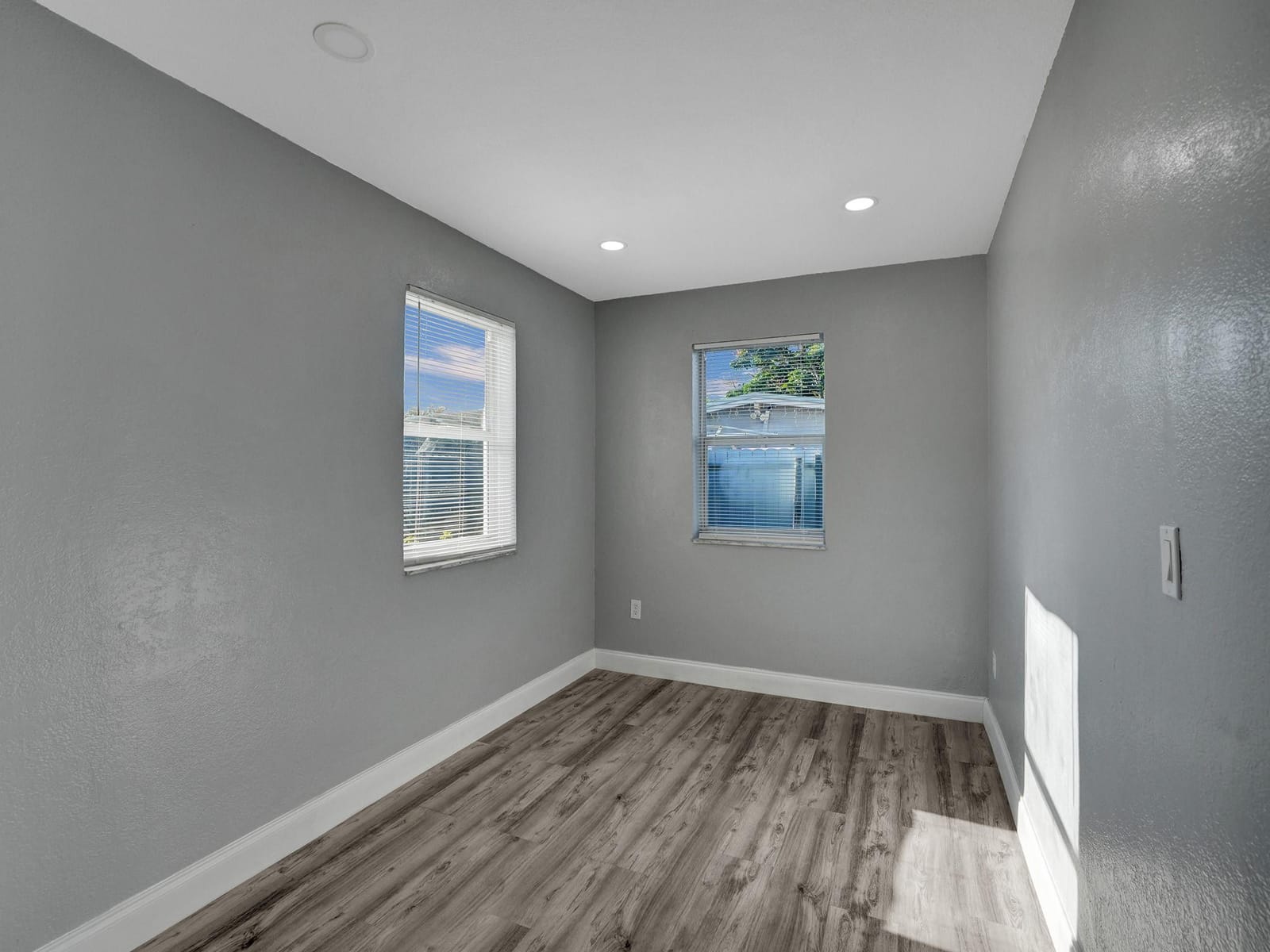 5231 NE 19TH Terrace, Pompano Beach, FL 33064 photo 9