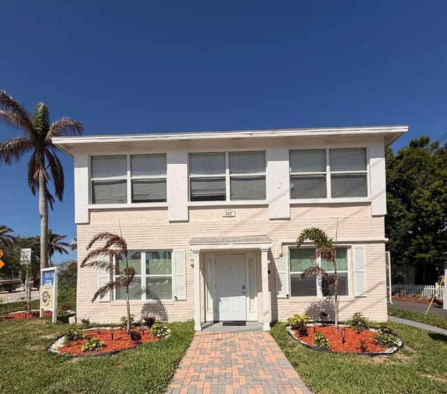 637 - 647 N 2ND N Street 637 I - 647 D, Fort Pierce, FL 34950