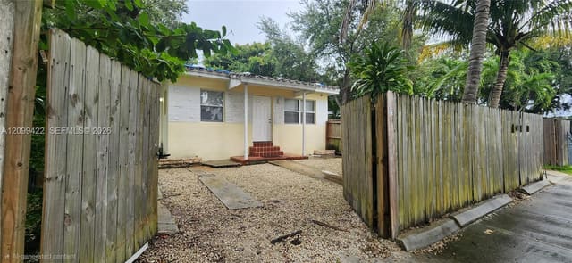 61 NE 67th Street 1, Miami, FL 33138