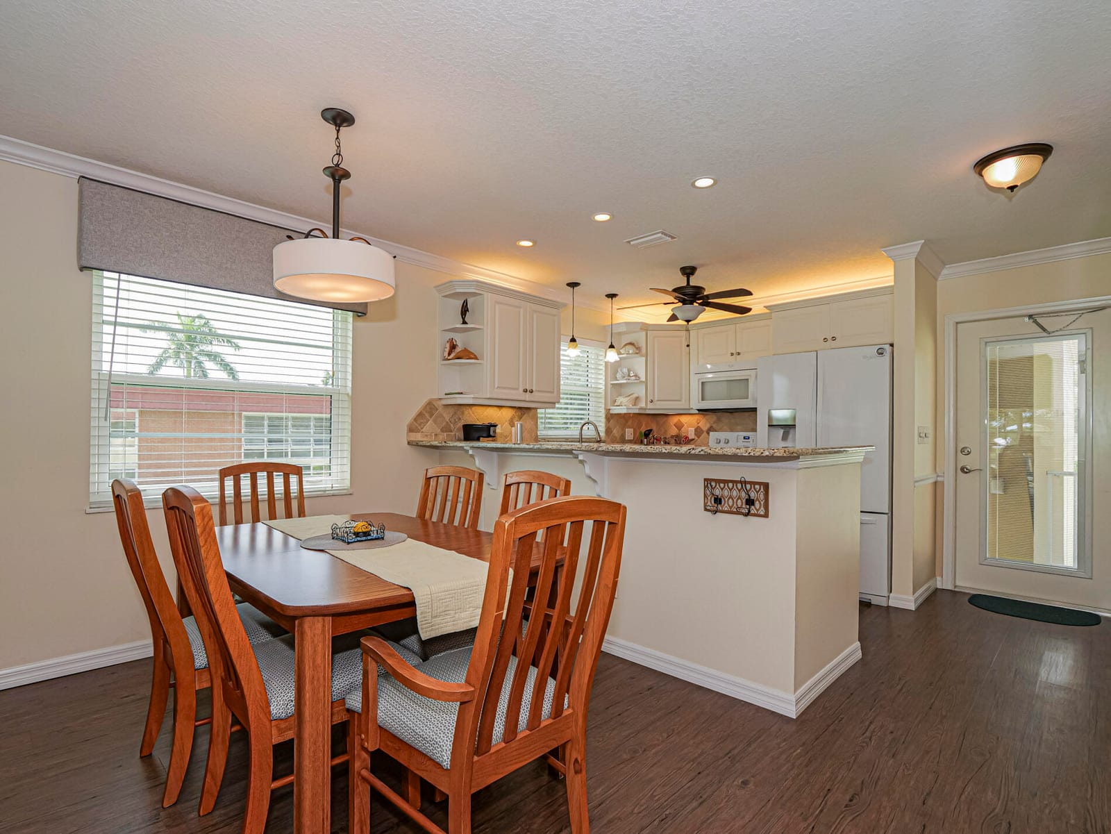 26 PINE ARBOR Lane 201 — photo 6