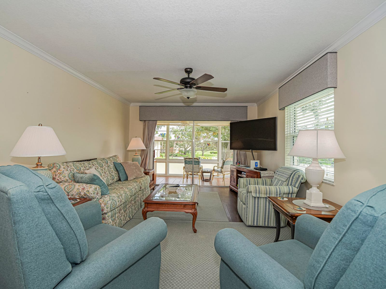 26 PINE ARBOR Lane 201 — photo 8