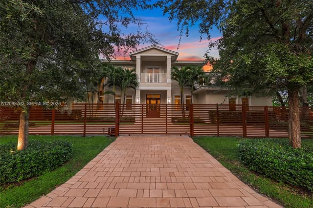 11701 SW 69 Court, Pinecrest, FL 33156