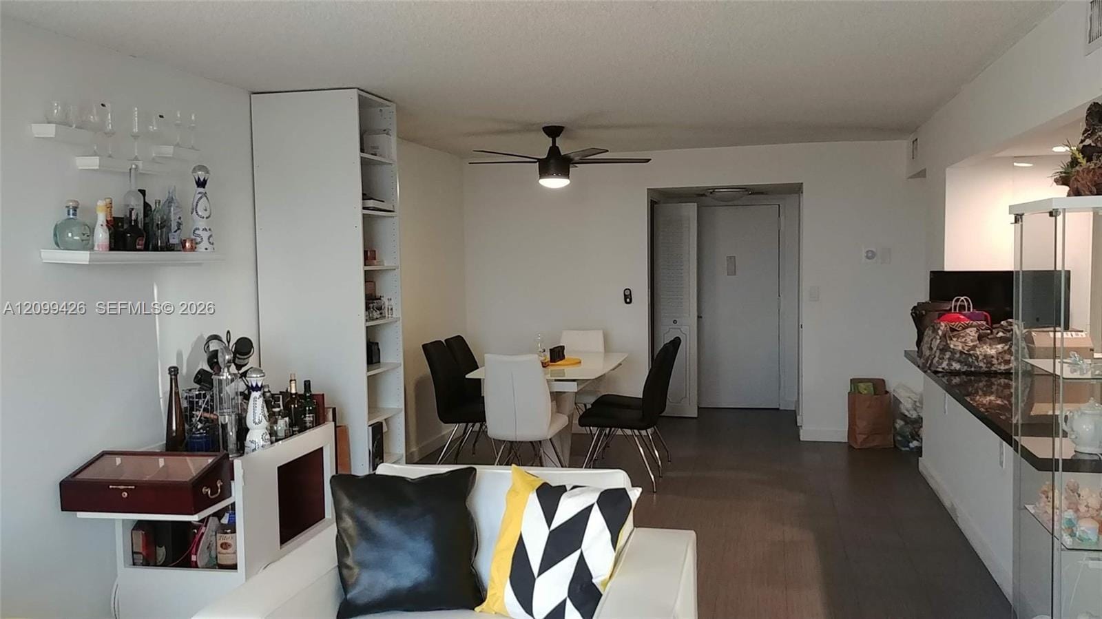 800 Parkview Drive 825, Hallandale Beach, FL 33009 photo 4