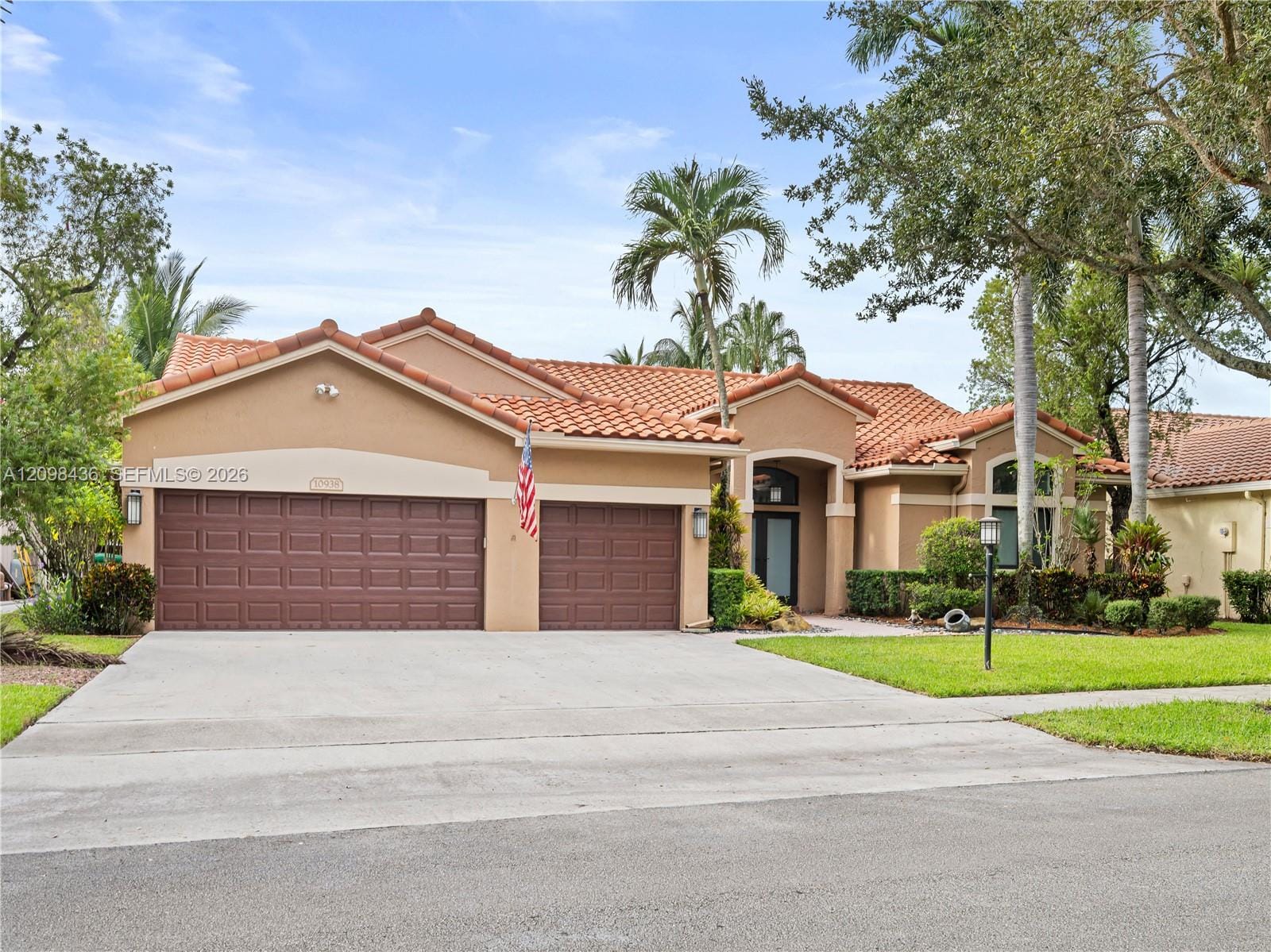 10938 Nashville Drive, Cooper City, FL 33026 photo 3
