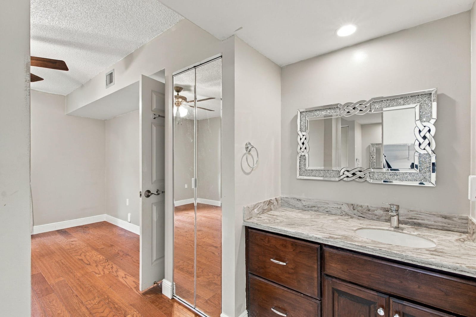 1502 WHITEHALL Drive 305, Davie, FL 33324 photo 12
