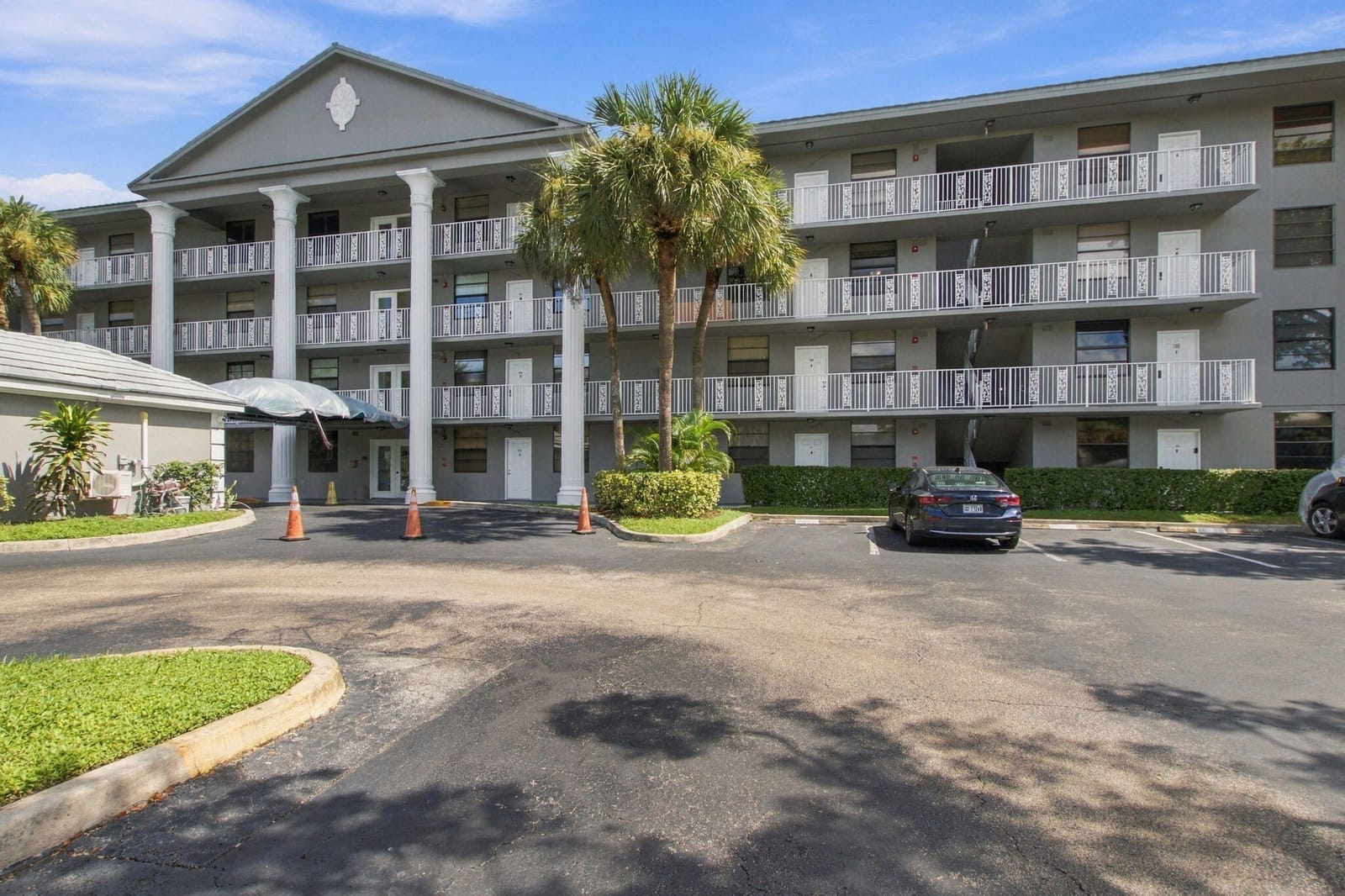 1502 WHITEHALL Drive 305, Davie, FL 33324 photo 21