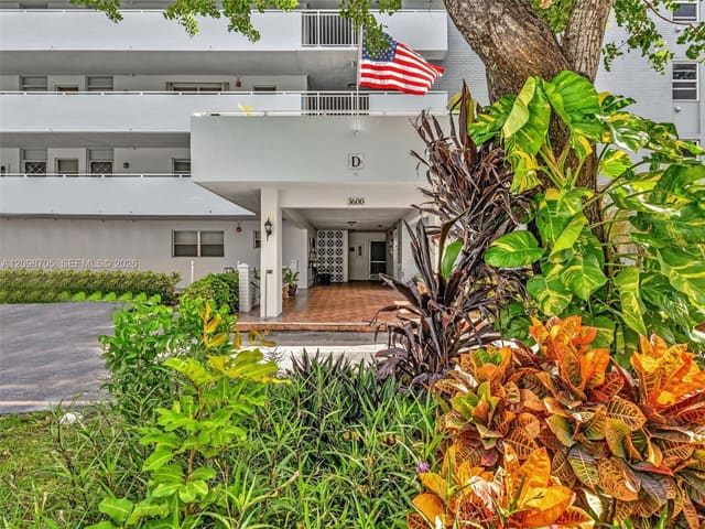 3600 NE 170th Street 203, North Miami Beach, FL 33160