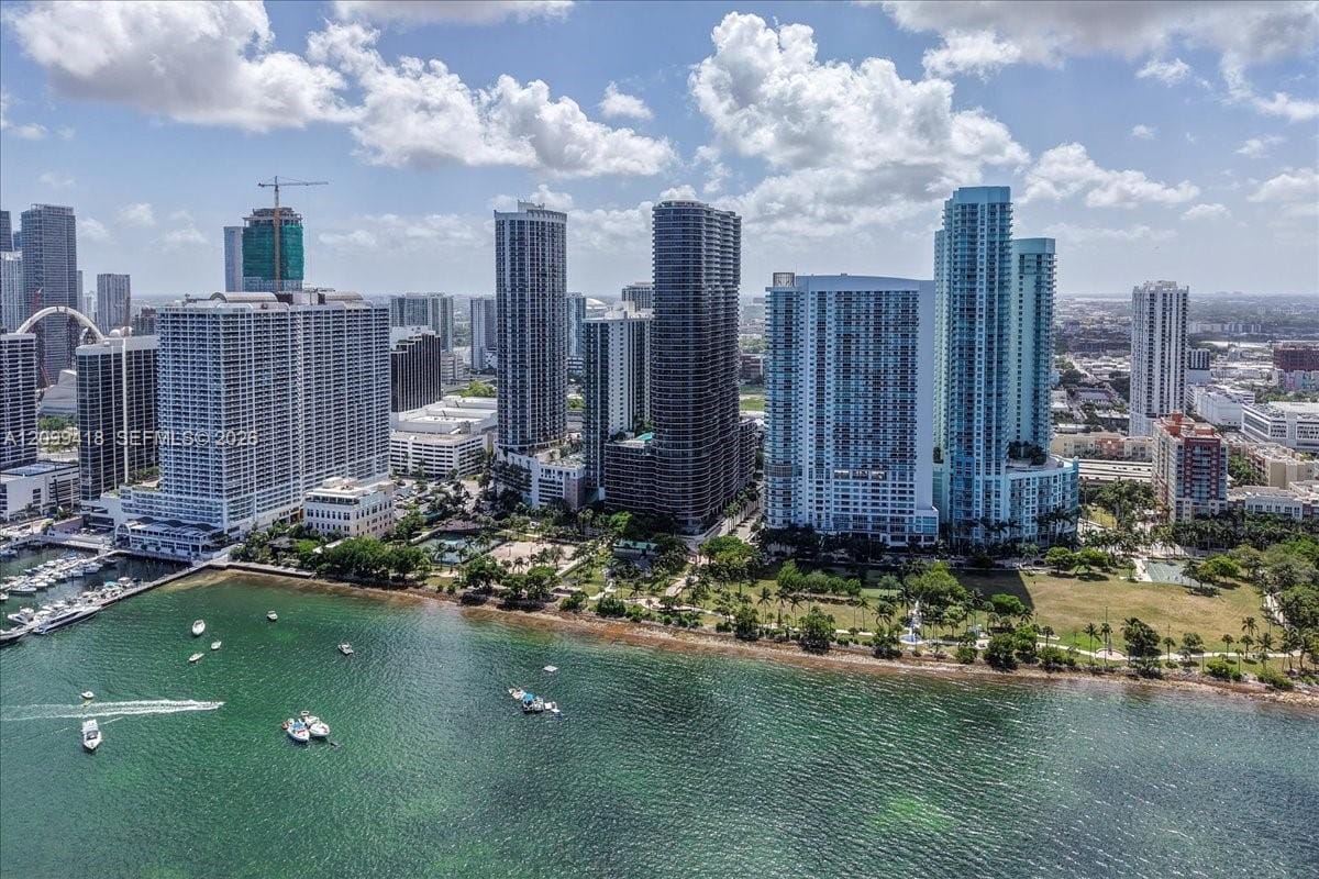 1750 N Bayshore Drive 2510, Miami, FL 33132 photo 2