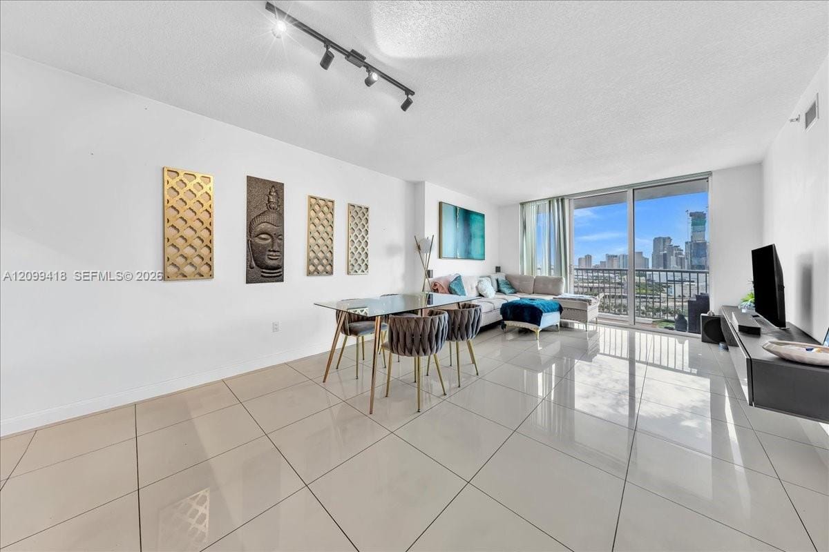 1750 N Bayshore Drive 2510, Miami, FL 33132 photo 12