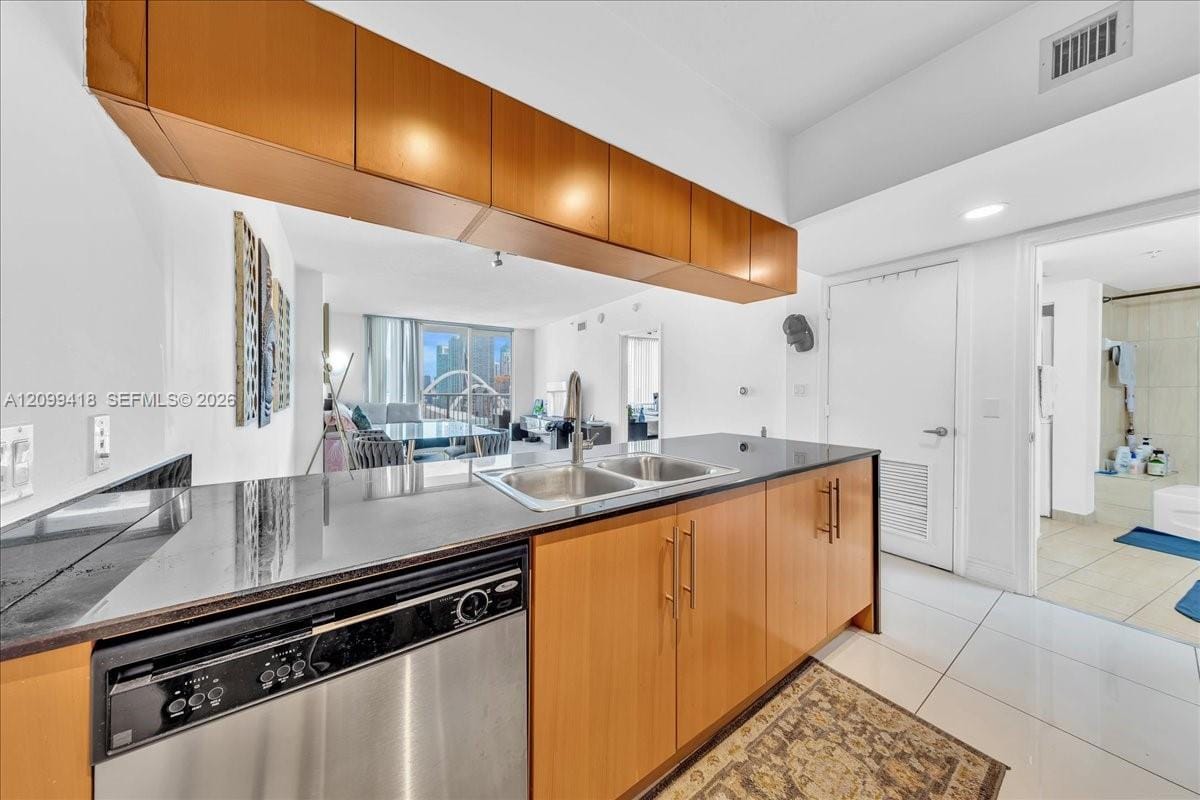 1750 N Bayshore Drive 2510, Miami, FL 33132 photo 7