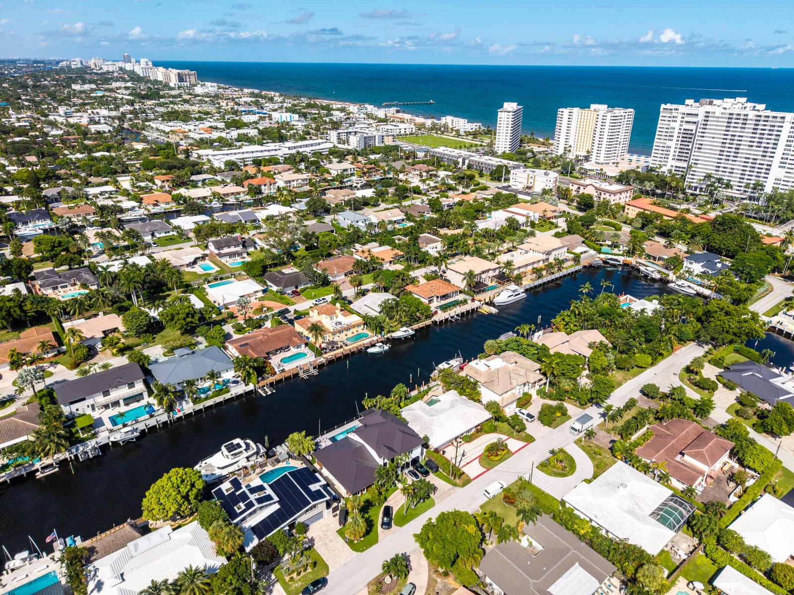 11 Castle Harbor Isle Drive, Fort Lauderdale, FL 33308 photo 2