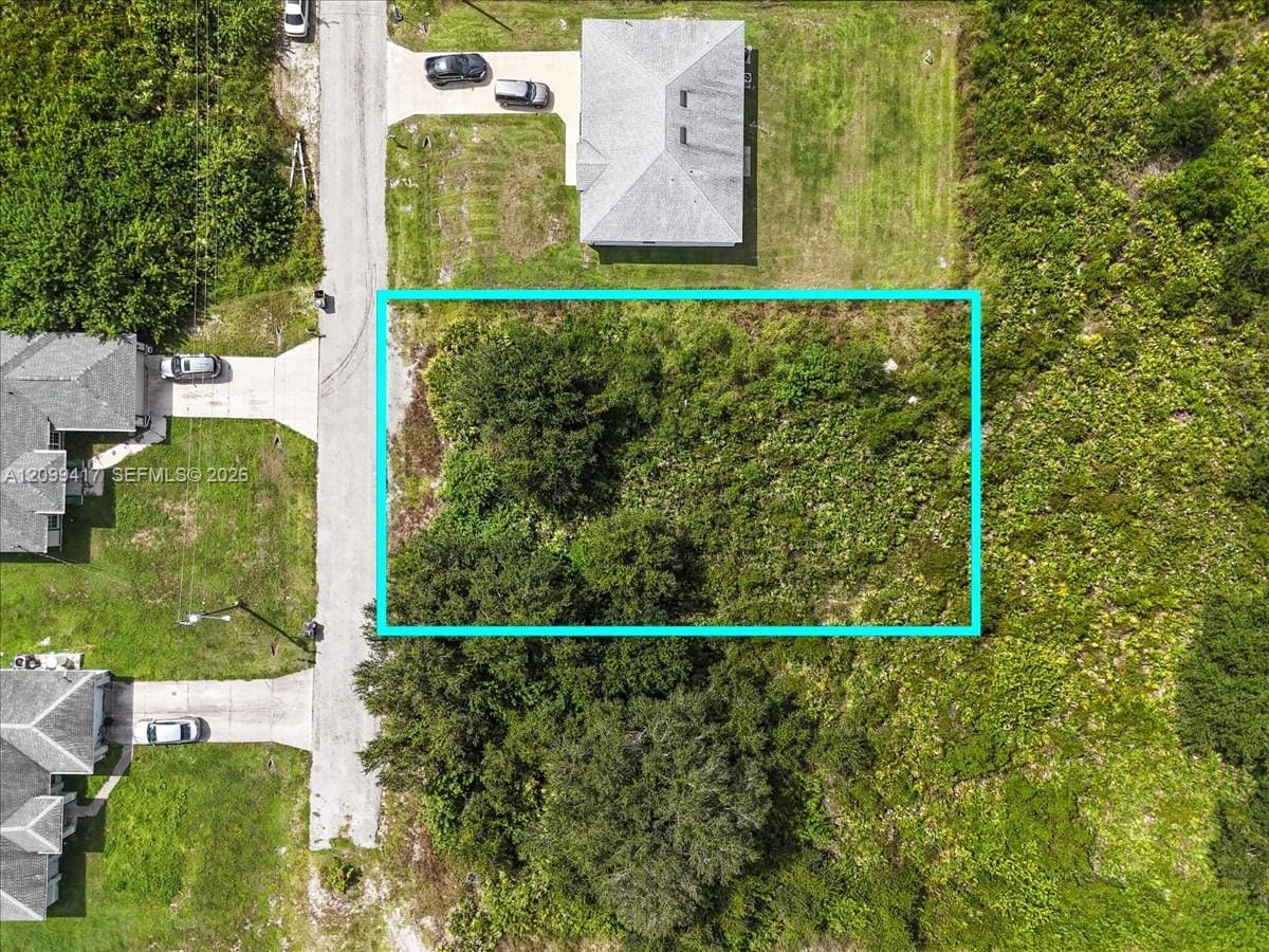 3702 25 Street SW, Lehigh Acres, FL 33976