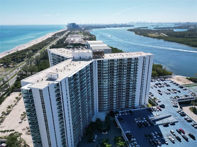 100 Bayview Drive 812, Sunny Isles Beach, FL 33160