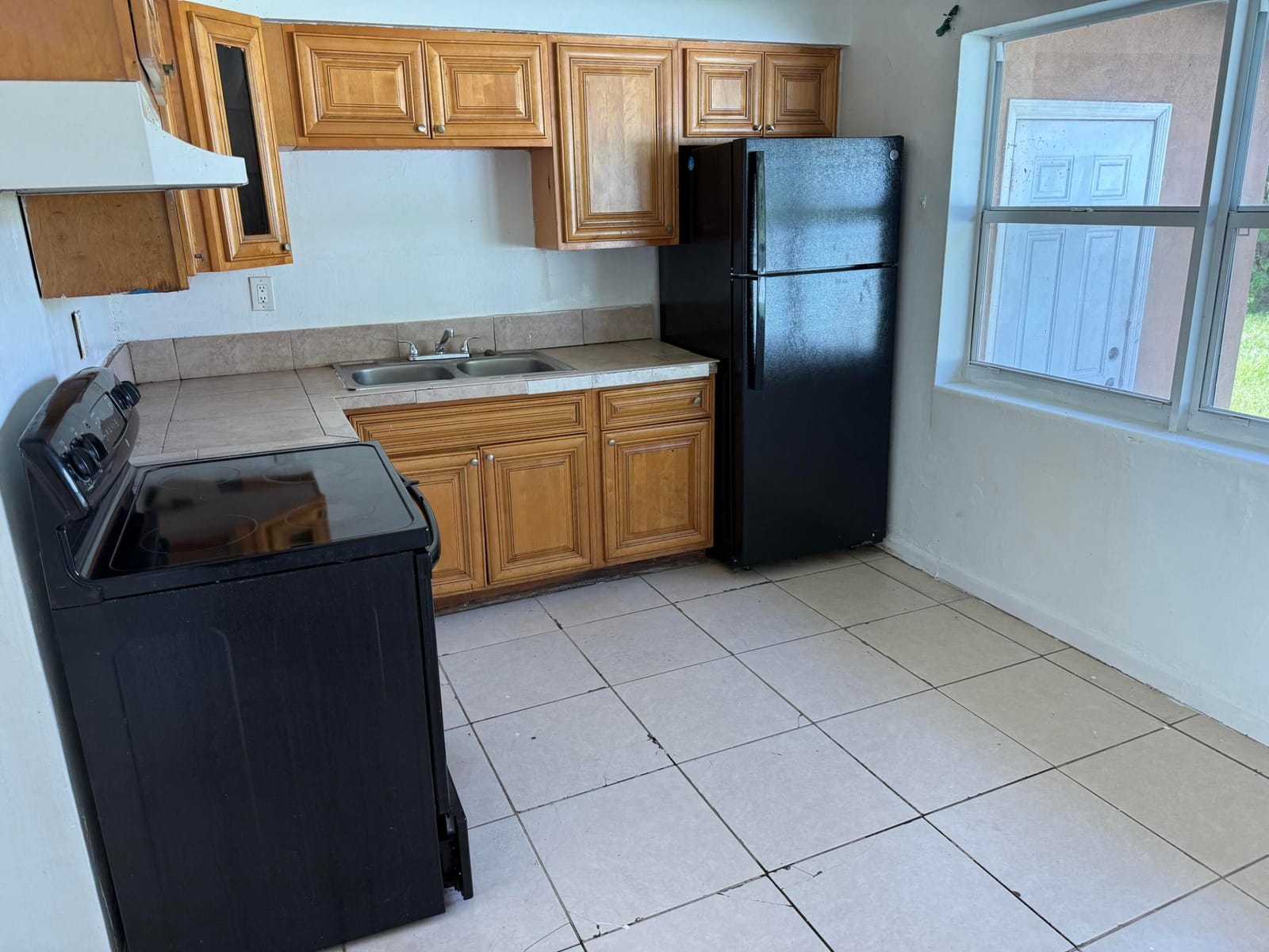 6205 RODMAN Street, Hollywood, FL 33023 photo 2