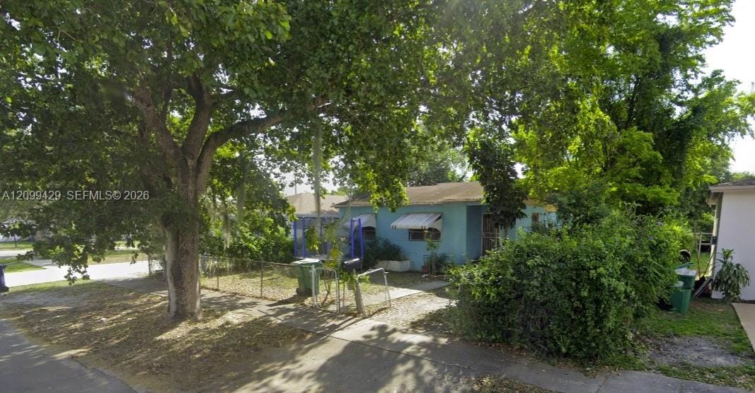 2910 NW 66th Street — photo 2