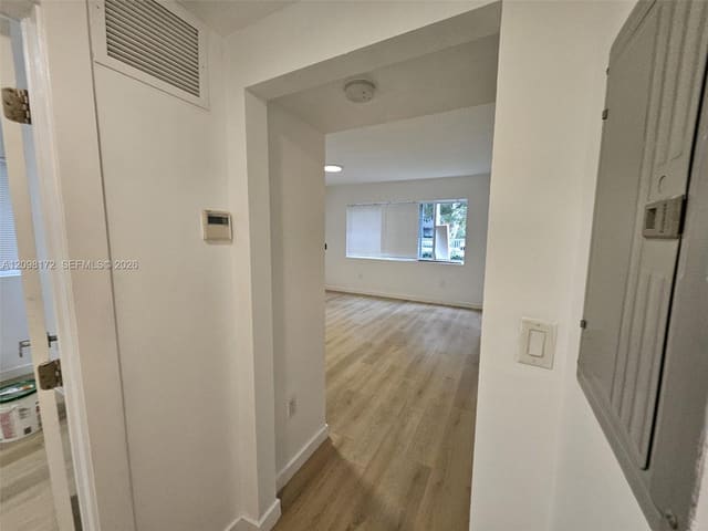 557 Michigan Avenue 211+Parking, Miami Beach, FL 33139