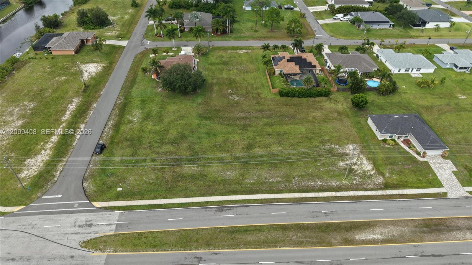106 El Dorado Boulevard S, Cape Coral, FL 33991 photo 13