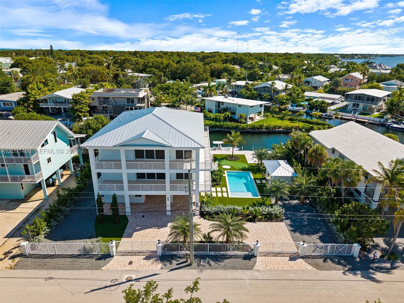 195 Ojibway Avenue, Tavernier, FL 33070 photo 4