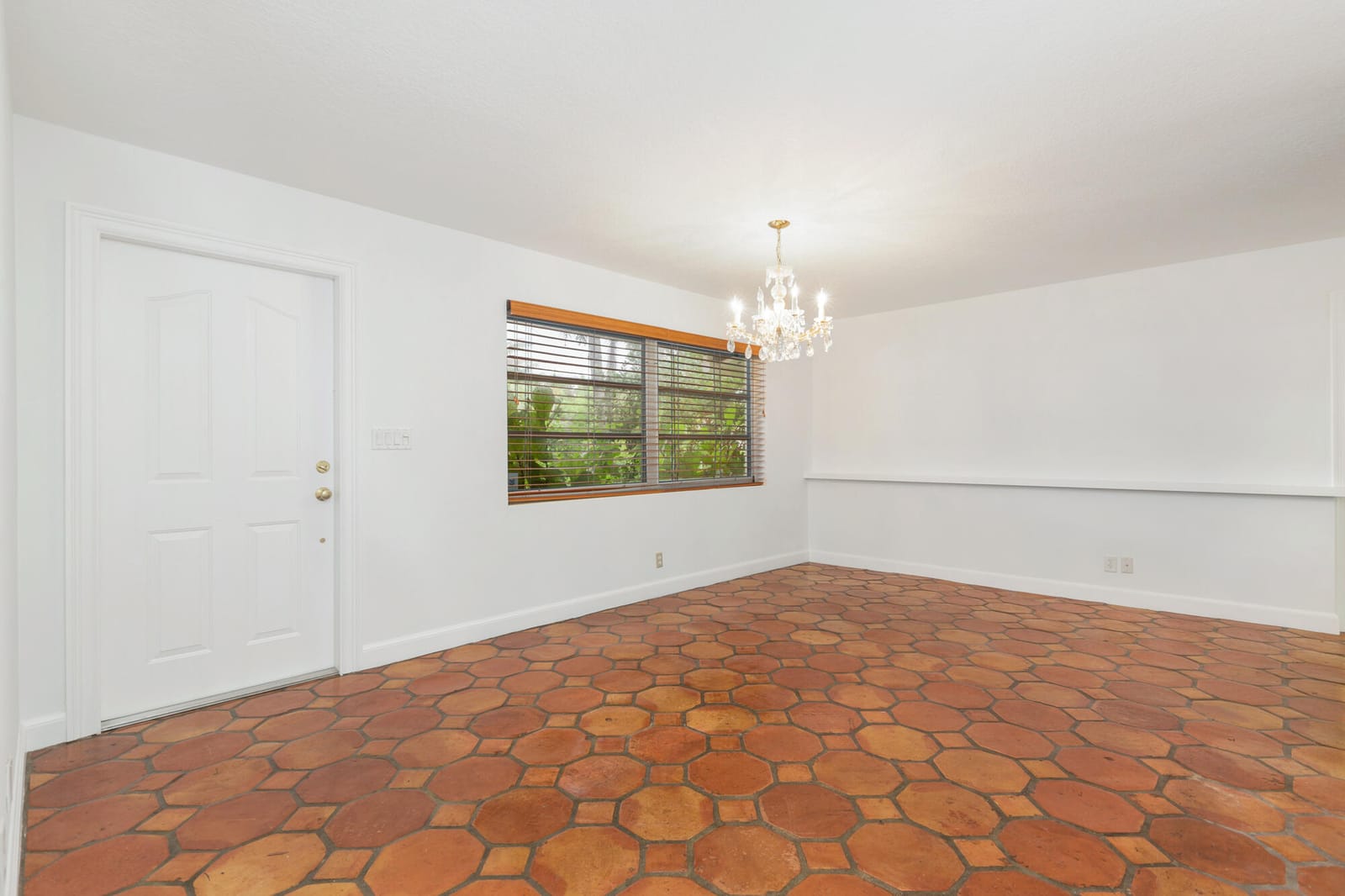 113 GREGORY Place, West Palm Beach, FL 33405 photo 3