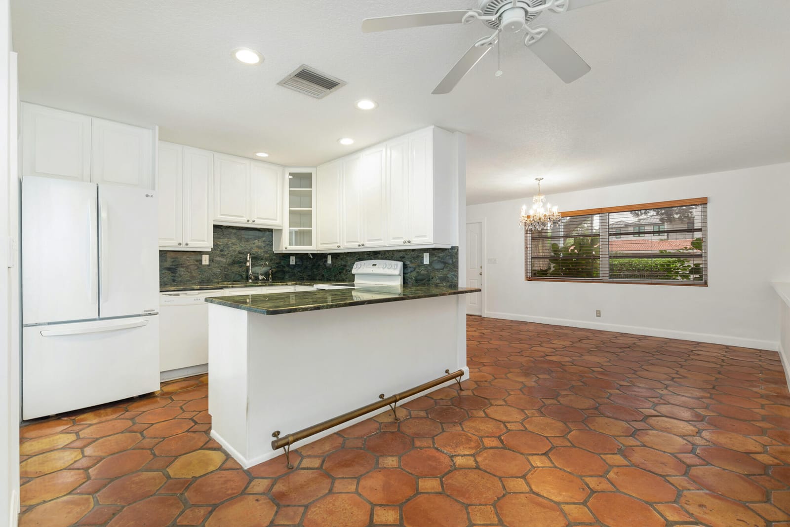 113 GREGORY Place, West Palm Beach, FL 33405 photo 6