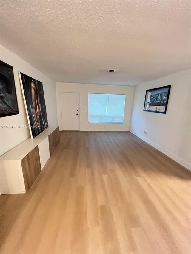 4177 NW 52nd Avenue, Lauderdale Lakes, FL 33319