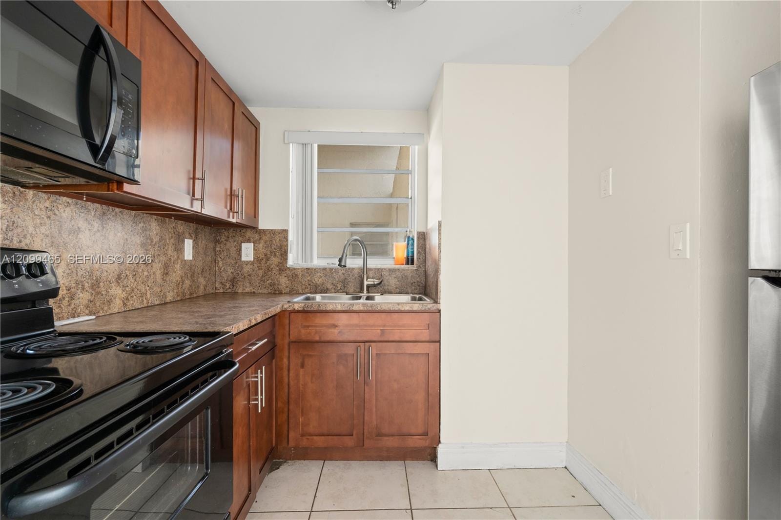 8870 Fontainebleau Boulevard 503, Miami, FL 33172 photo 15