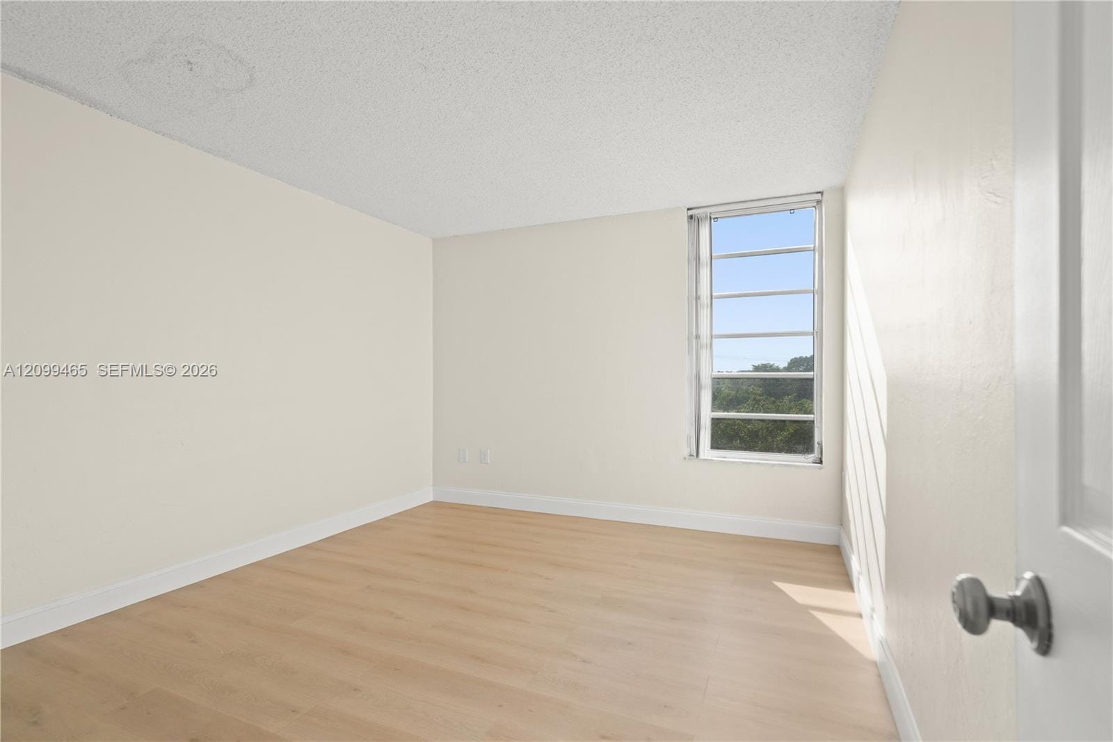 8870 Fontainebleau Boulevard 503, Miami, FL 33172 photo 17