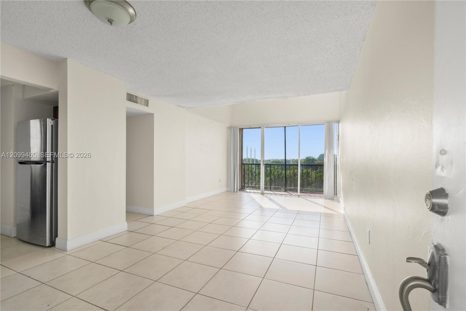8870 Fontainebleau Boulevard 503, Miami, FL 33172 photo 6