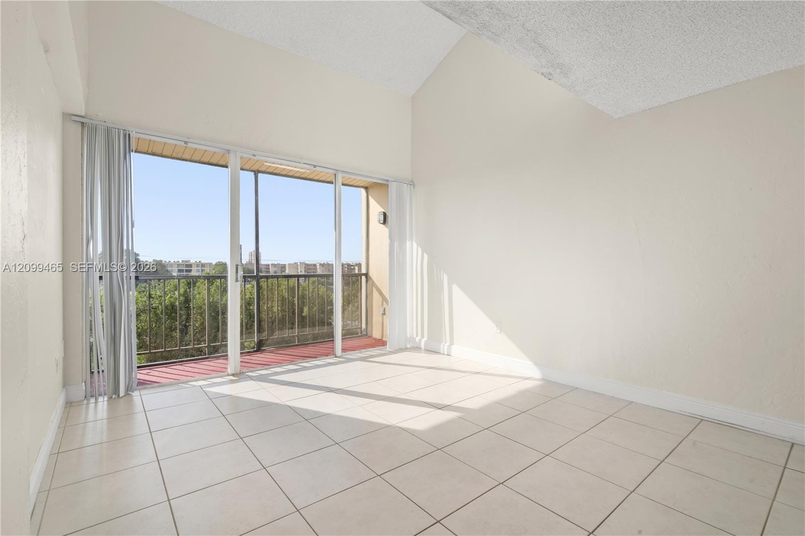 8870 Fontainebleau Boulevard 503, Miami, FL 33172 photo 7
