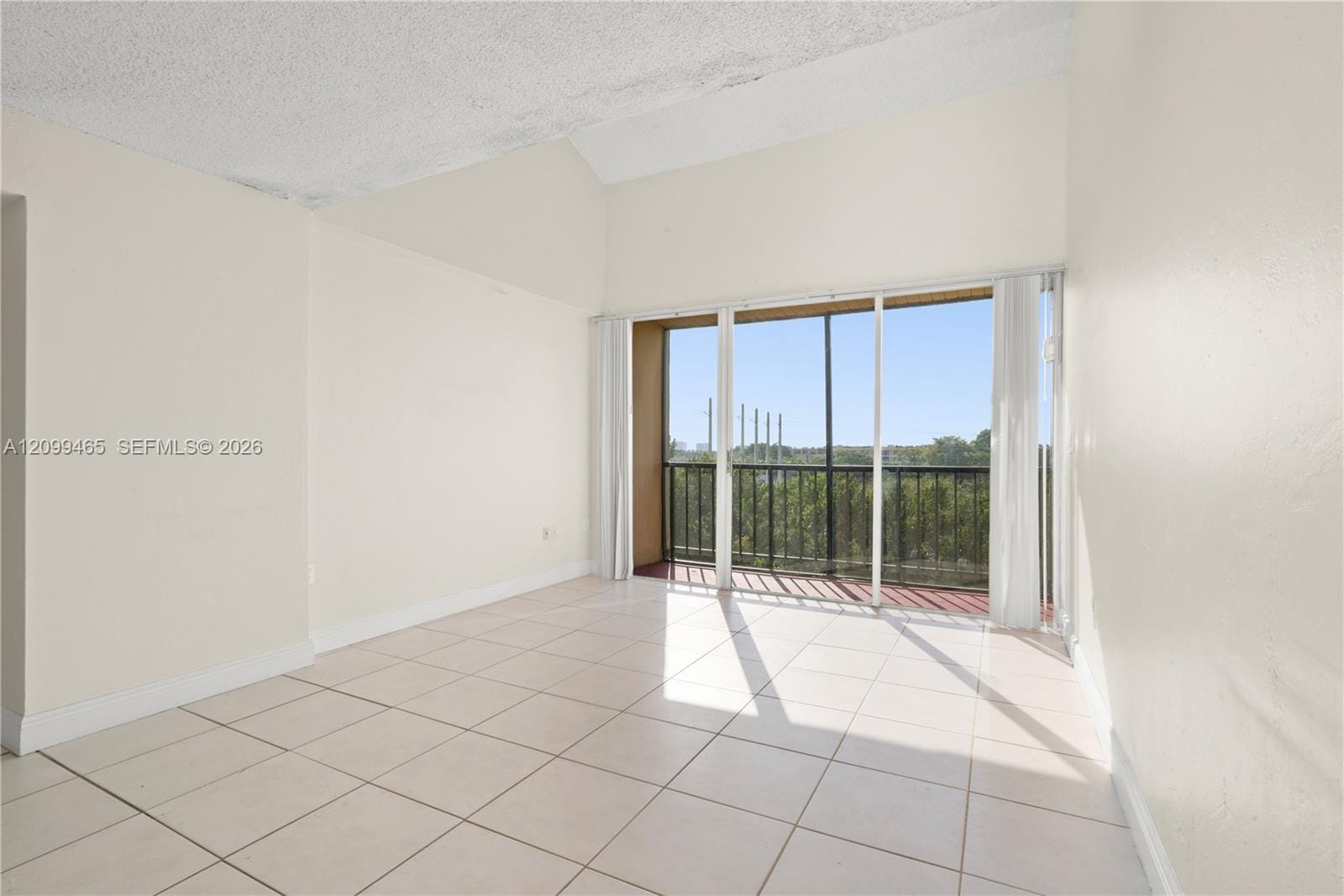 8870 Fontainebleau Boulevard 503, Miami, FL 33172 photo 8