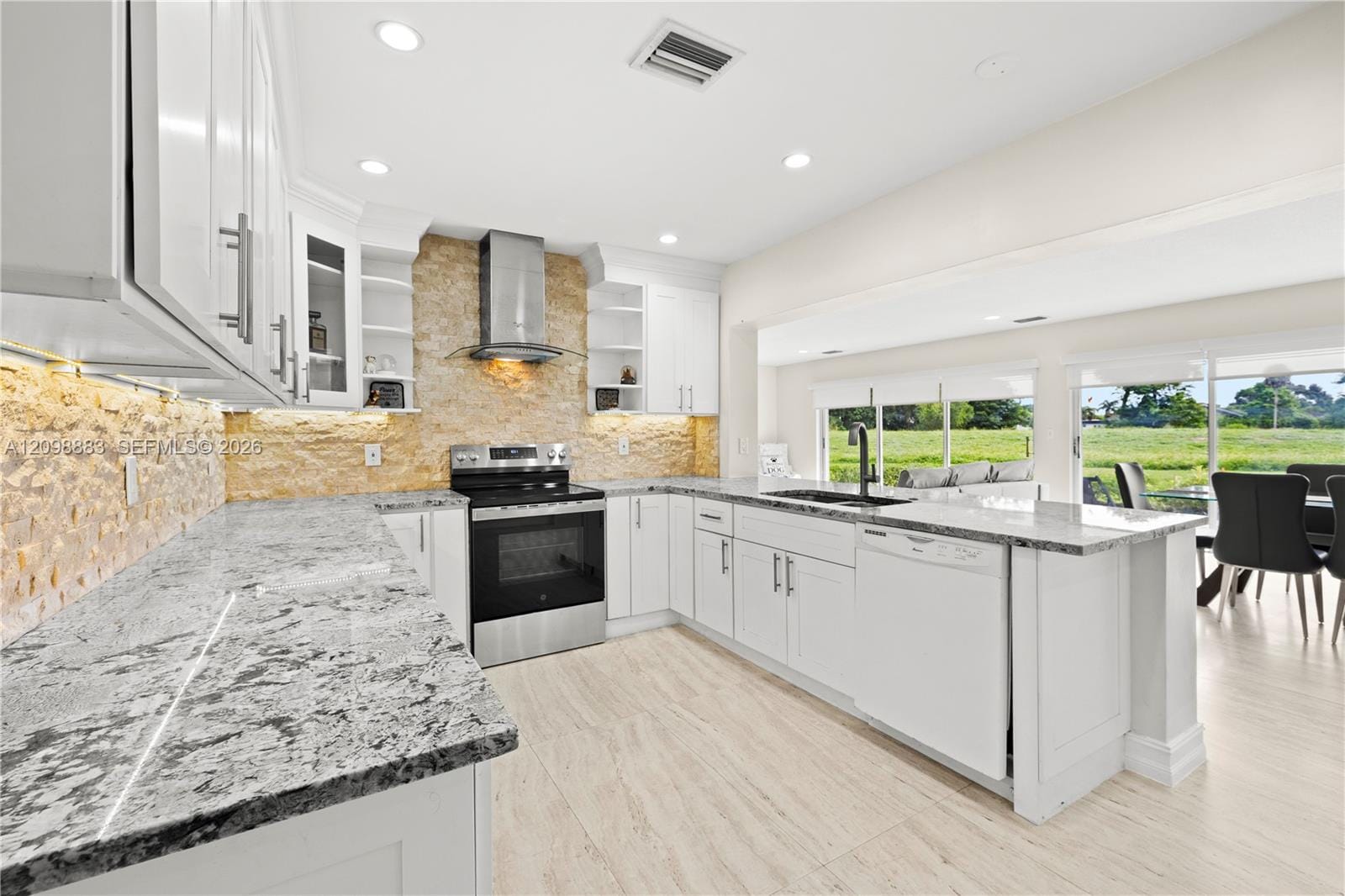 6204 Jacaranda Circle, Tamarac, FL 33319 photo 18