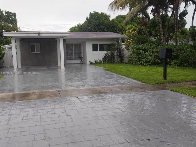 305 NW 122nd Street, North Miami, FL 33168