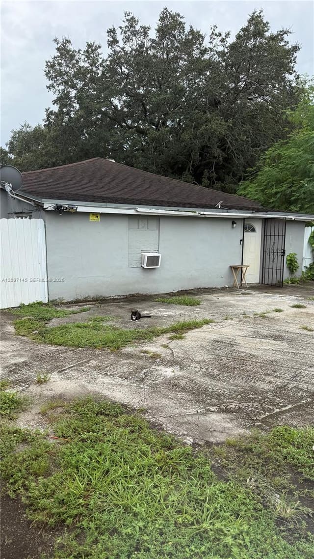 2240 NW 102nd Street, Miami, FL 33147