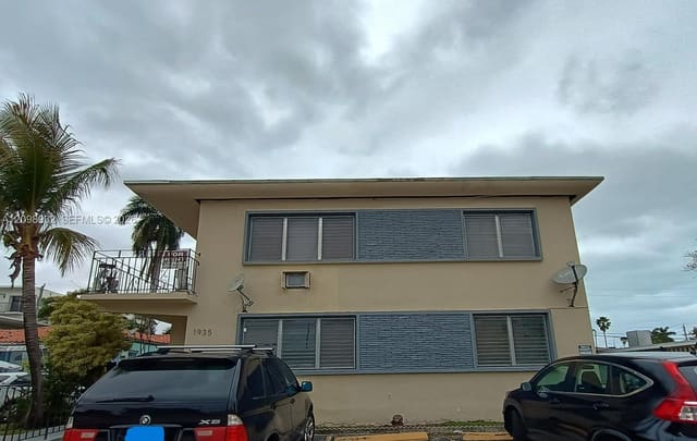 1935 Normandy Drive 4, Miami Beach, FL 33141