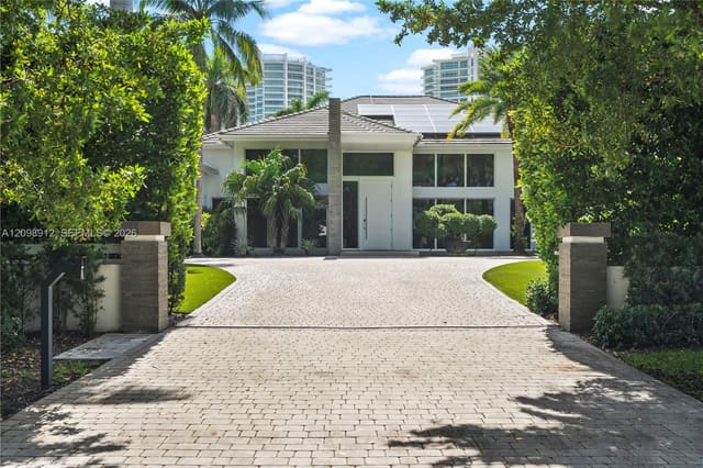 224 S Island, Golden Beach, FL 33160
