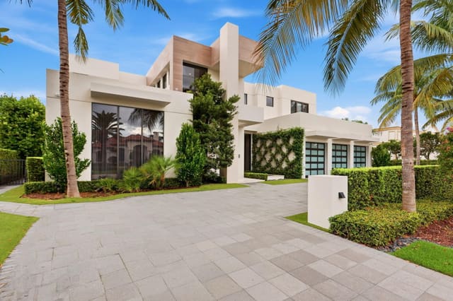1371 ROYAL PALM Way, Boca Raton, FL 33432