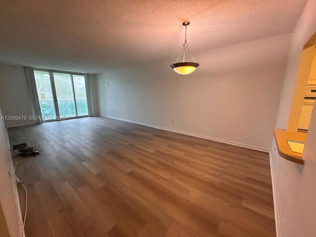 19380 Collins Avenue 221, Sunny Isles Beach, FL 33160