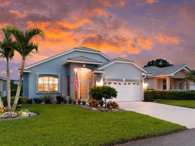 908 NW Sarria Court, Kings Isle, Port St. Lucie, FL
