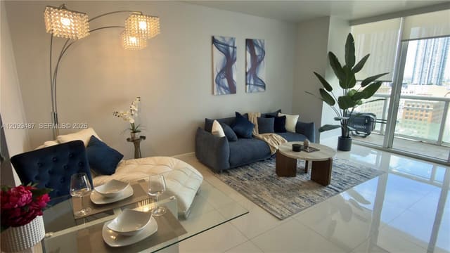 50 Biscayne Boulevard 1907, Miami, FL 33132