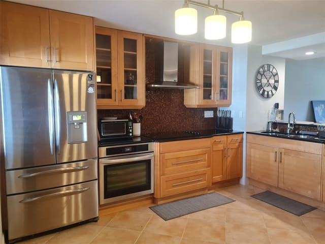 222 N FEDERAL Highway 107, Deerfield Beach, FL 33441