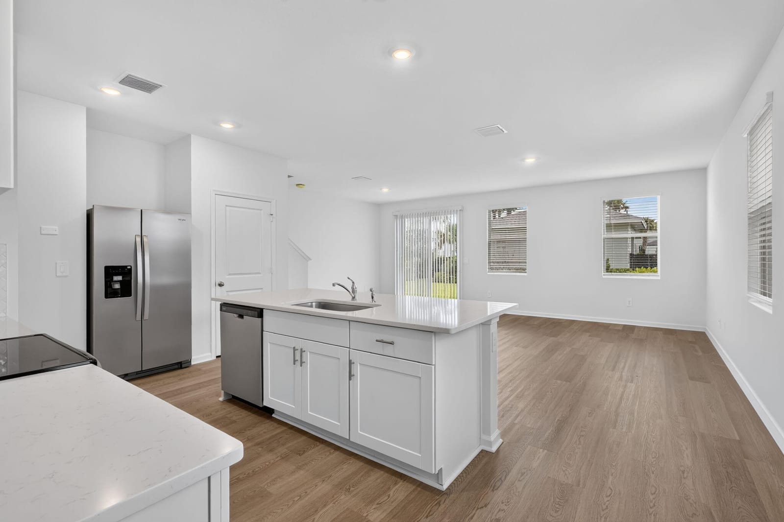 663 Salisbury Circle, Fort Pierce, FL 34982 photo 3