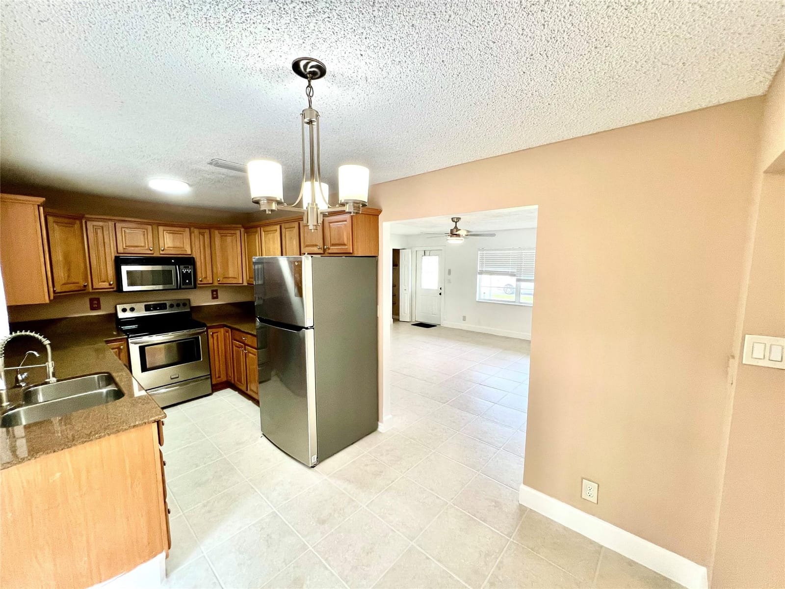 18435 Spanish Isles Court, Boca Raton, FL 33496 photo 2
