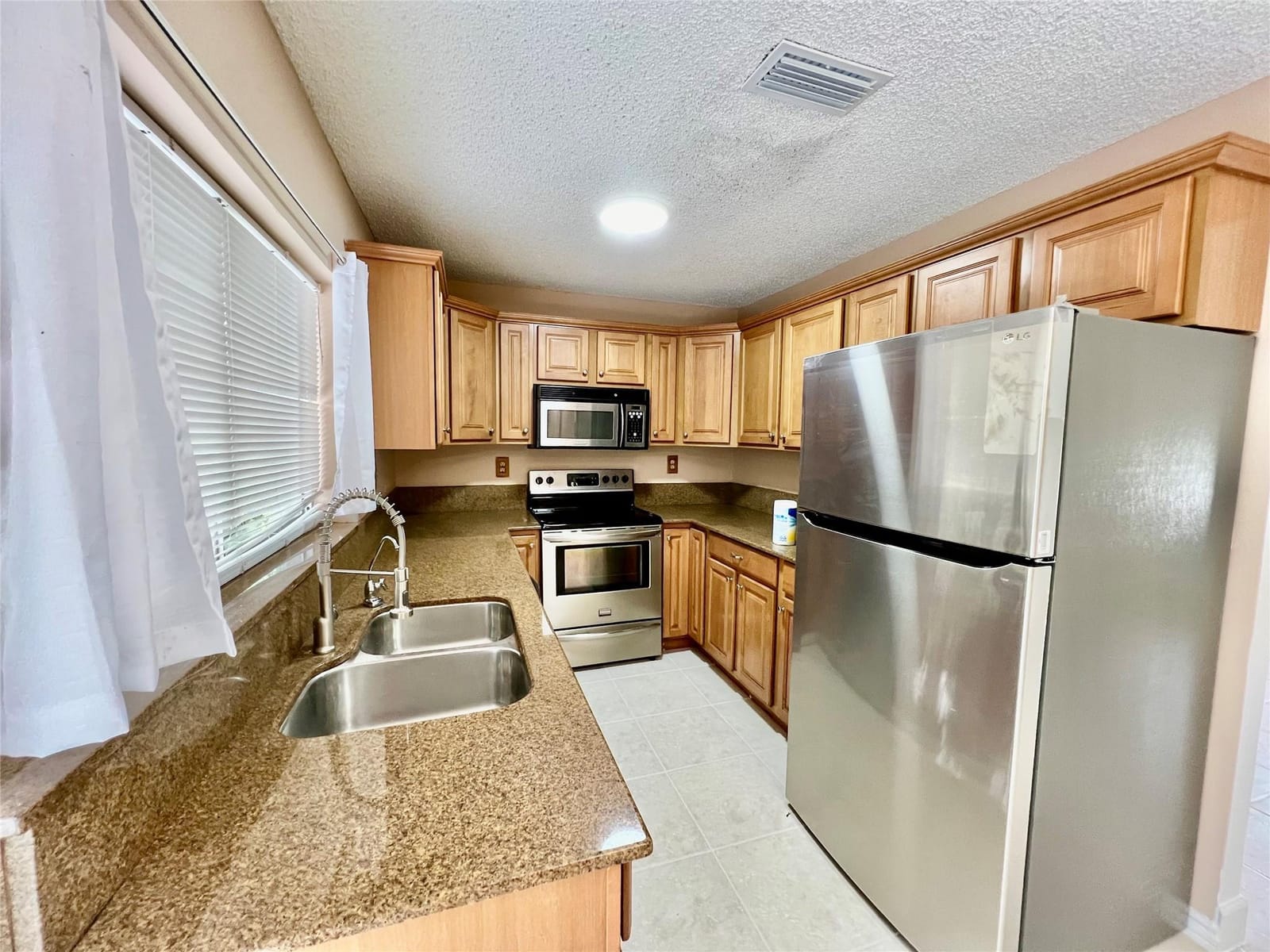 18435 Spanish Isles Court, Boca Raton, FL 33496 photo 3