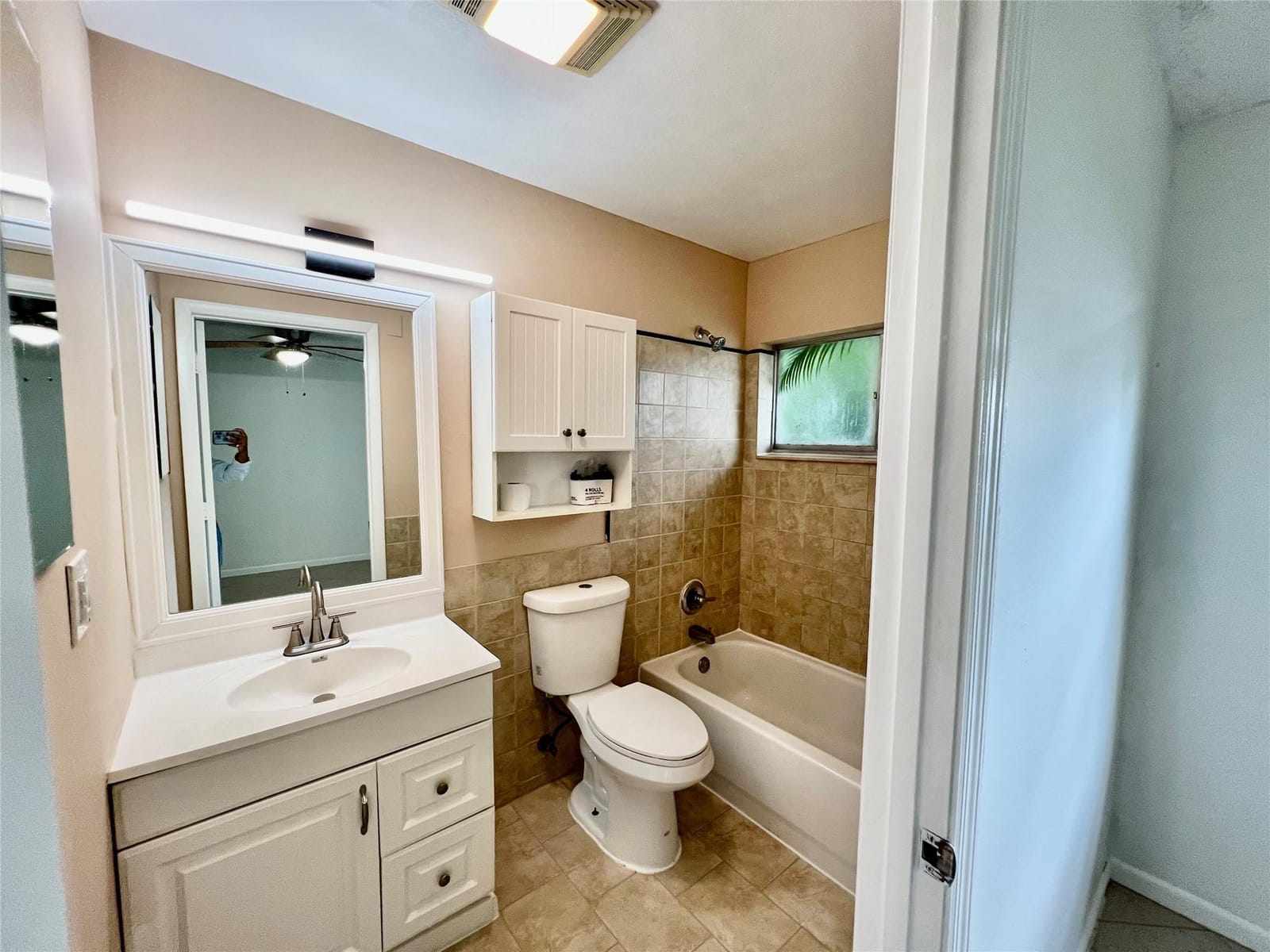 18435 Spanish Isles Court, Boca Raton, FL 33496 photo 4