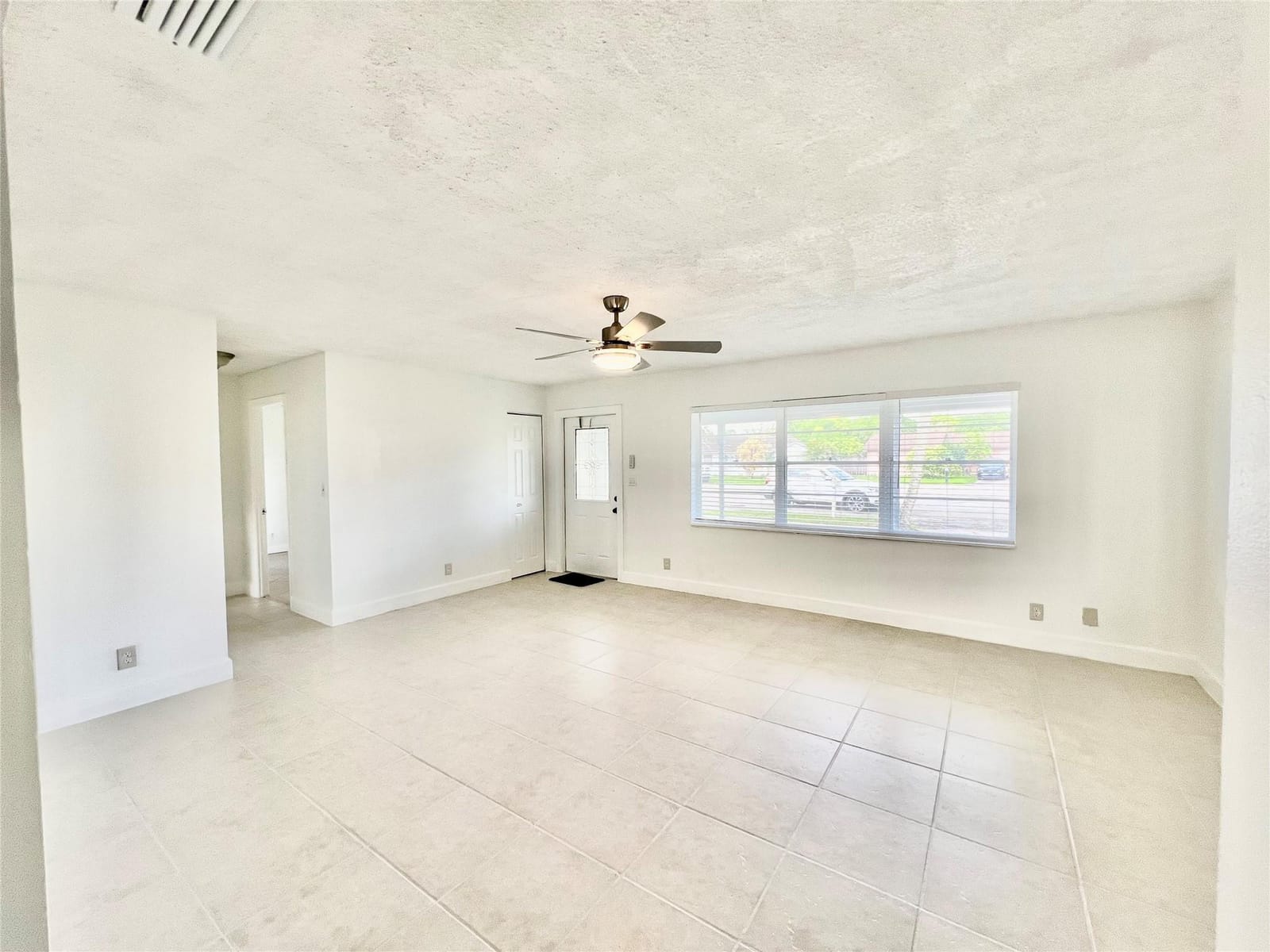 18435 Spanish Isles Court, Boca Raton, FL 33496 photo 5