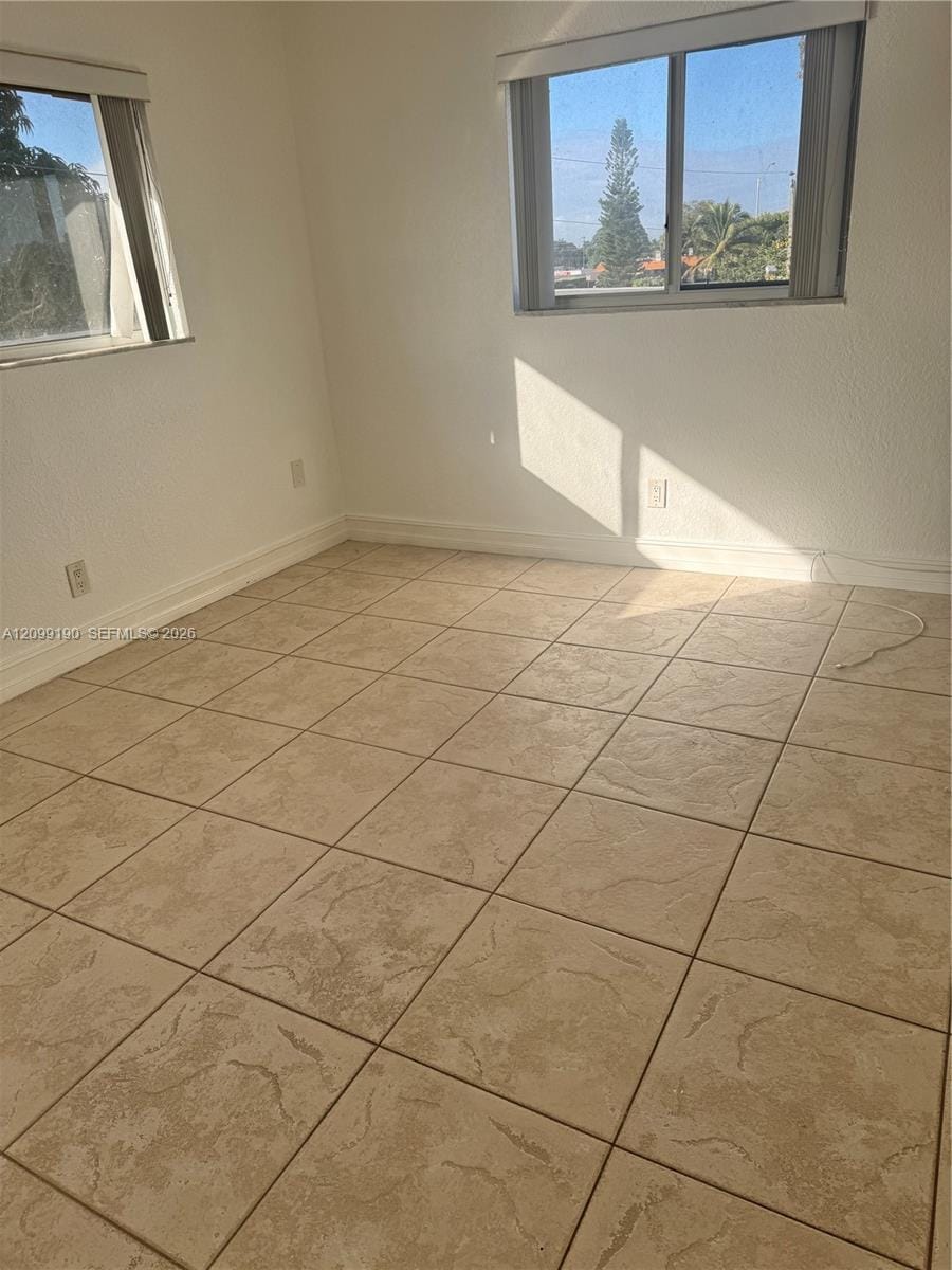 7910 Taft Street 309 — photo 9