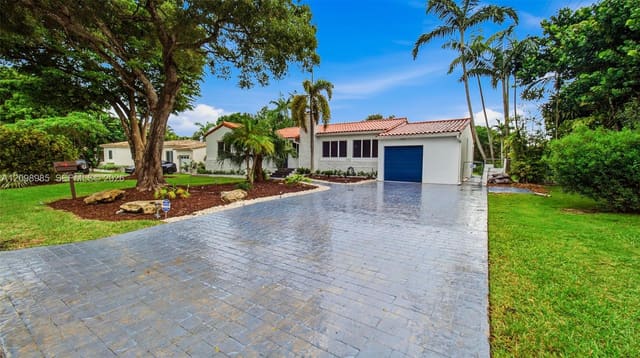 10690 NE 11th Court 10690, Miami Shores, FL 33138