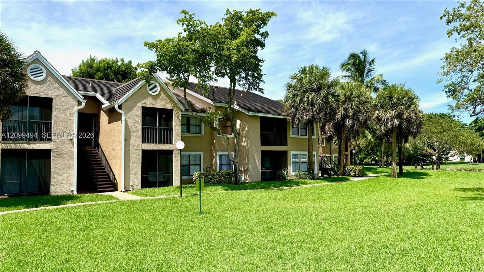 15560 SW 106th Lane 1314 — photo 2