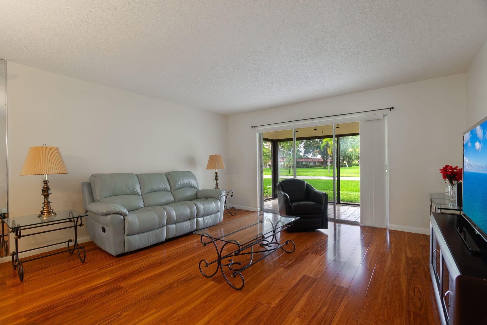 903 Worcester Lane — photo 8