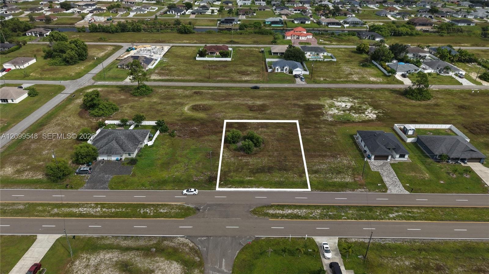 1735 Diplomat Parkway W, Cape Coral, FL 33993 photo 2
